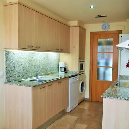 Ainara Garden Family