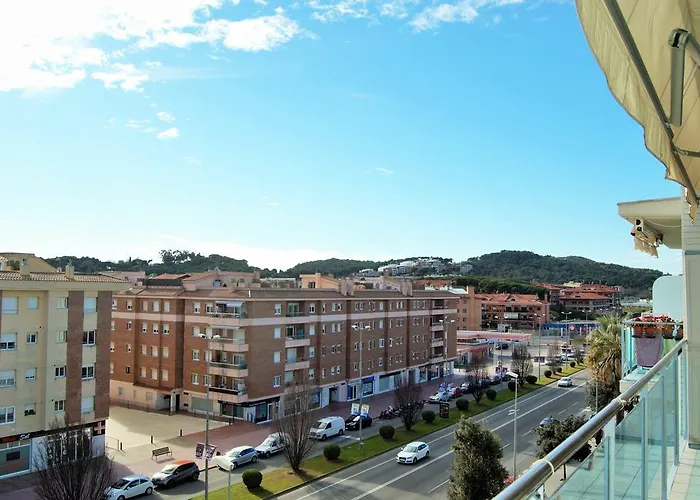 Ainara Garden Family Apartment