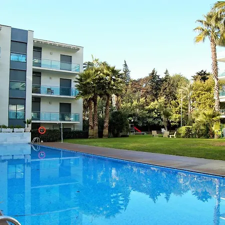 Ainara Garden Family